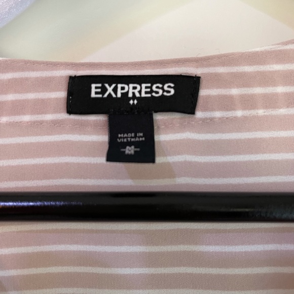 Express Top - Picture 2 of 3